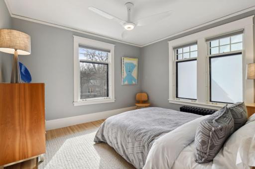 2600 Irving Avenue S, Minneapolis, MN 55408