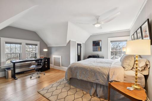 2600 Irving Avenue S, Minneapolis, MN 55408