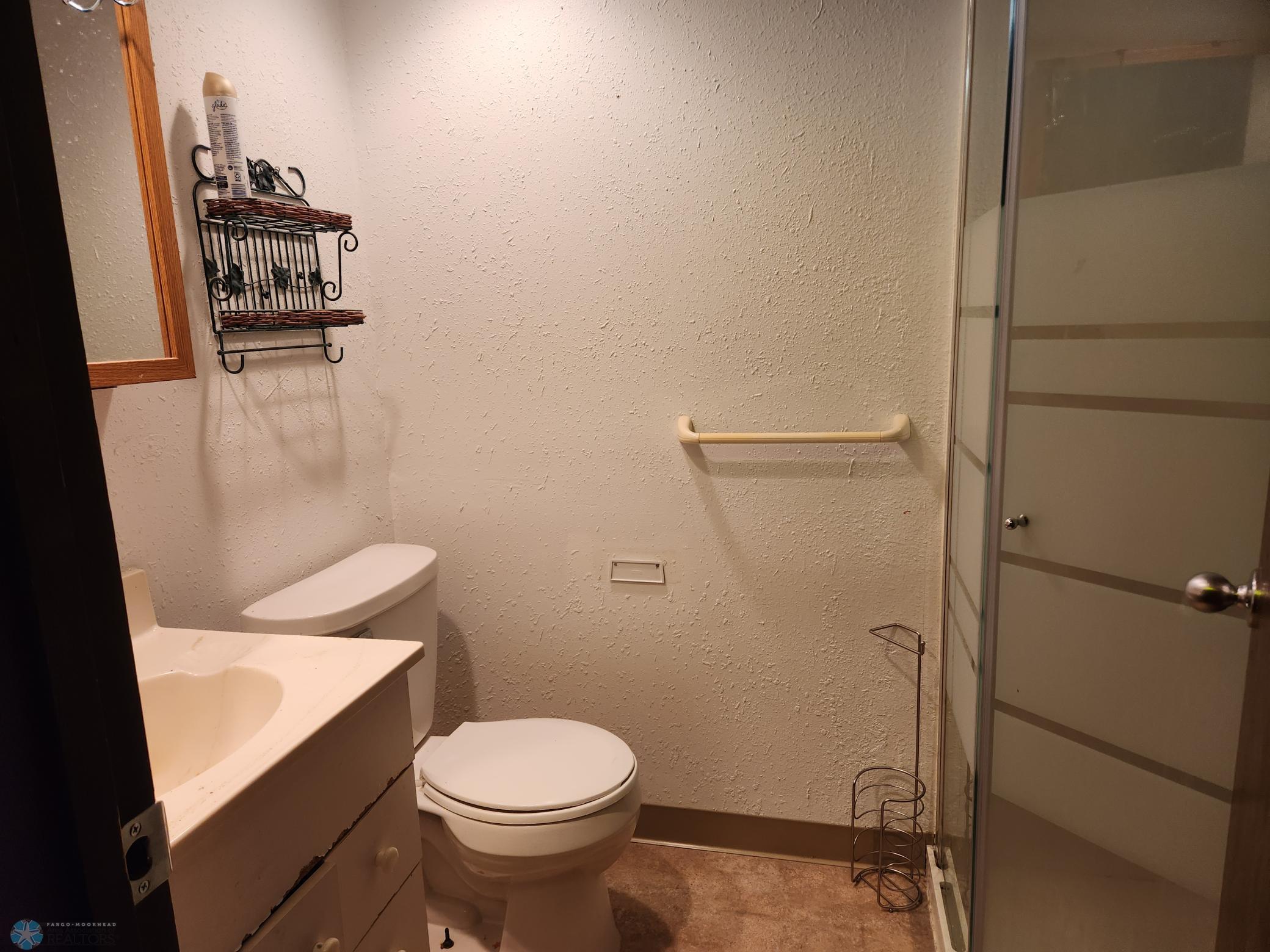 3/4 Bath.jpg
