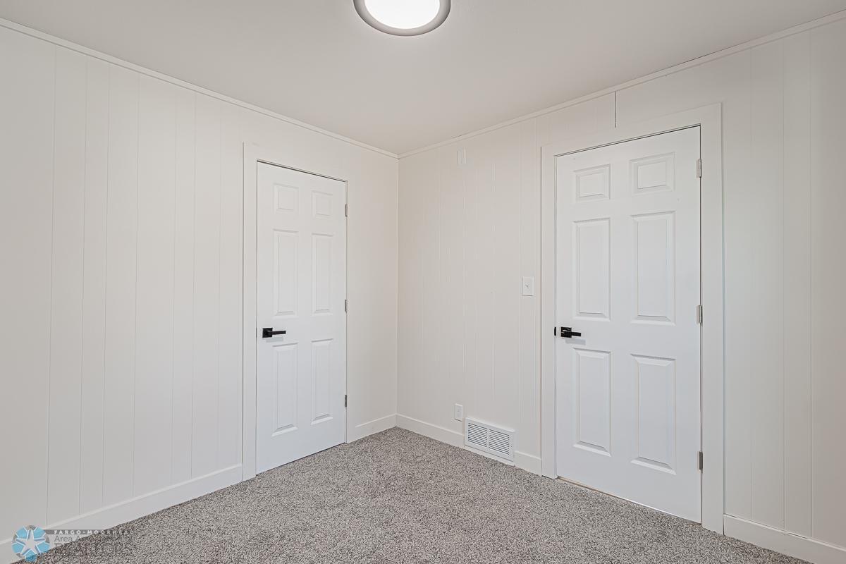 1206 S University Dr, Fargo, ND 58103-27.jpg