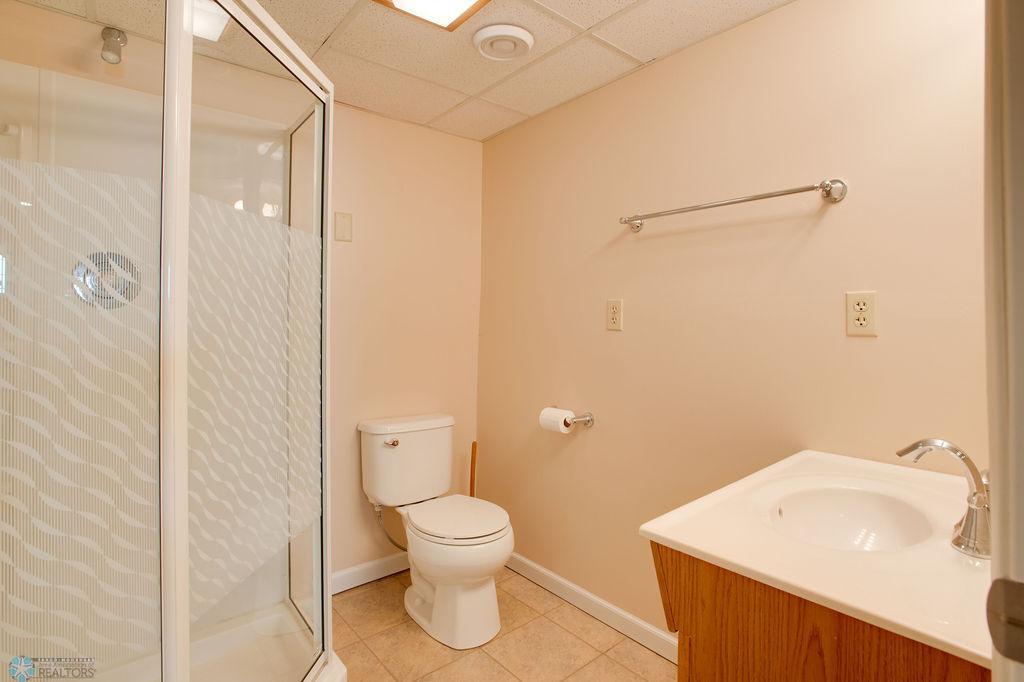 2538_COUNTRY_CLUB_DR-29.jpg