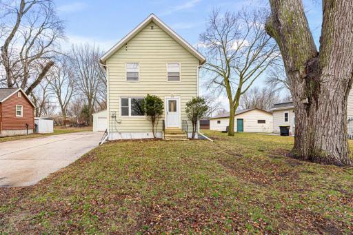 616 E 12th Street, Blue Earth, MN 56013