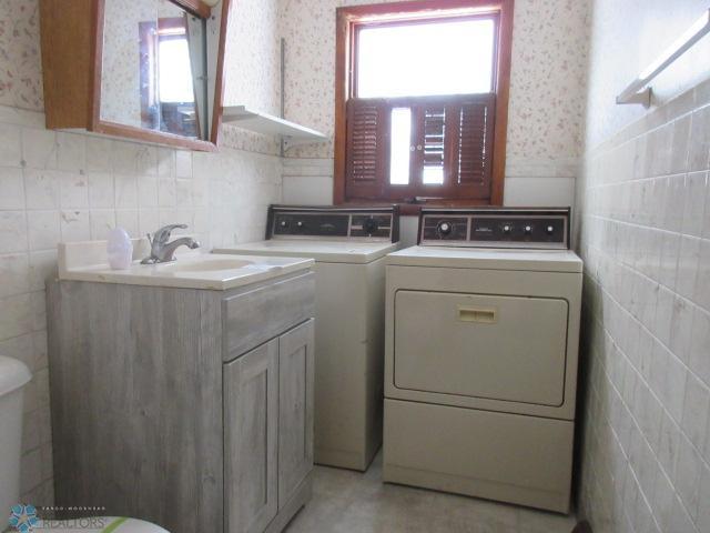 Main Floor half bath and laundry room