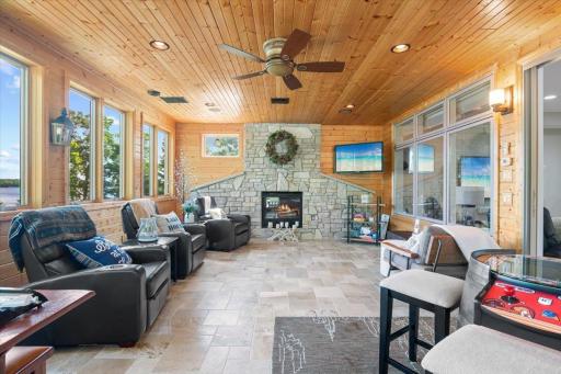 8346 Irvine Avenue NW, Annandale, MN 55302