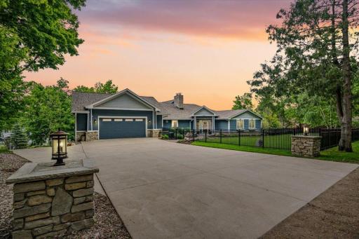 8346 Irvine Avenue NW, Annandale, MN 55302