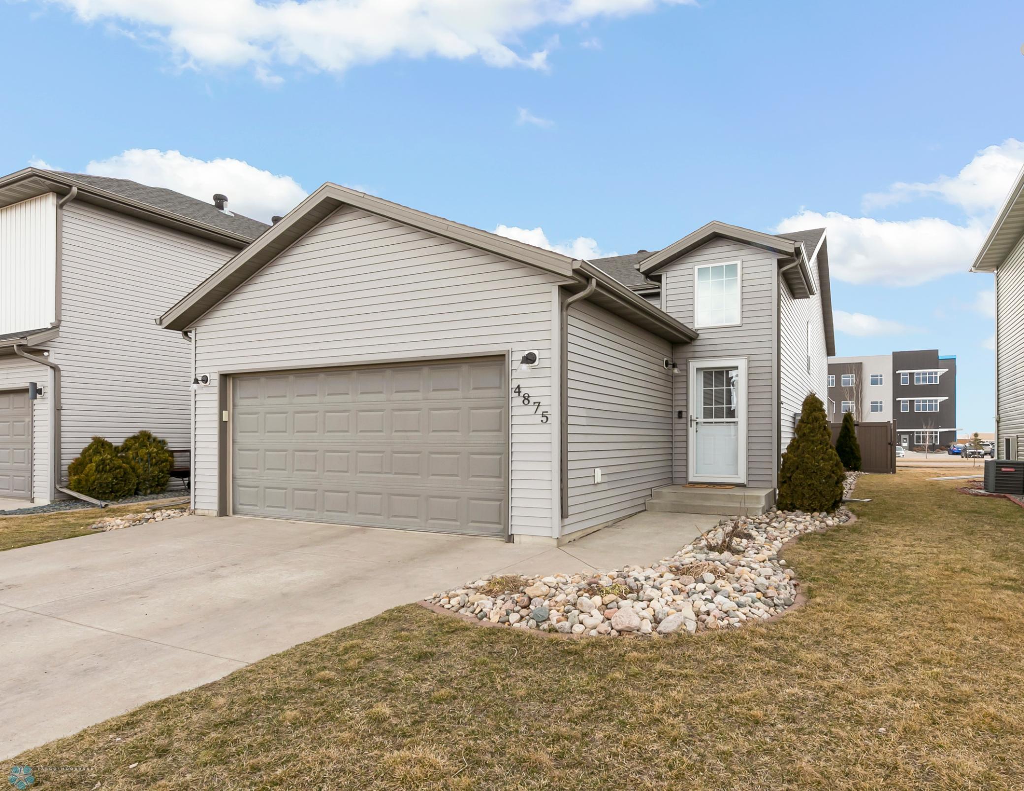 Front Exterior view 1(landscaping)