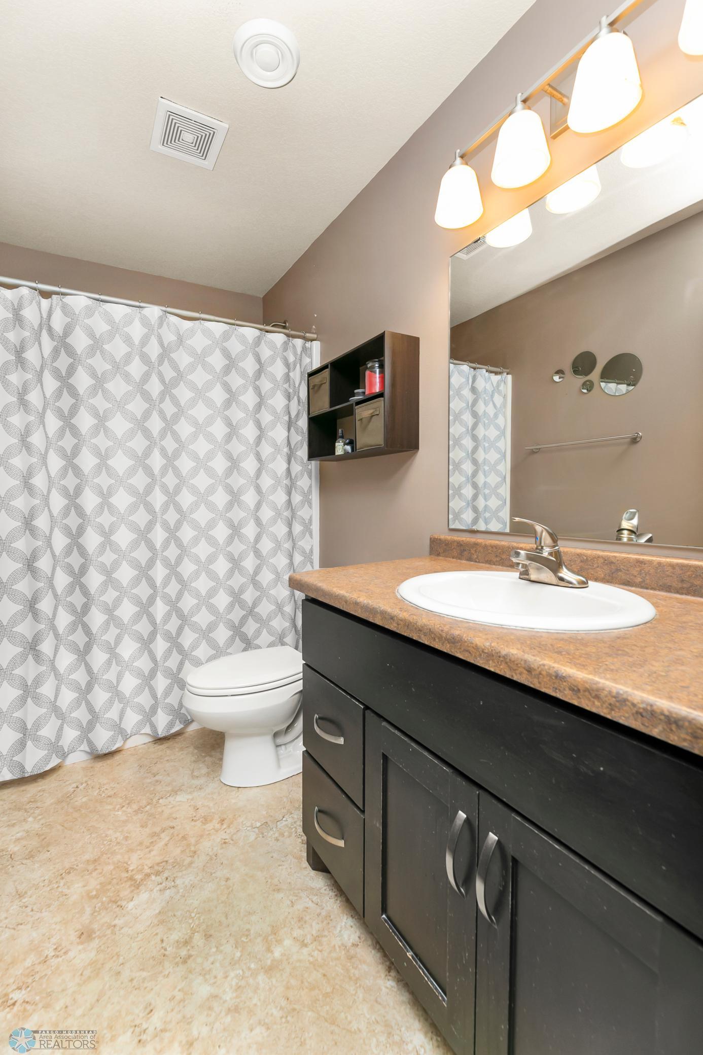 Bathroom (lower/full)