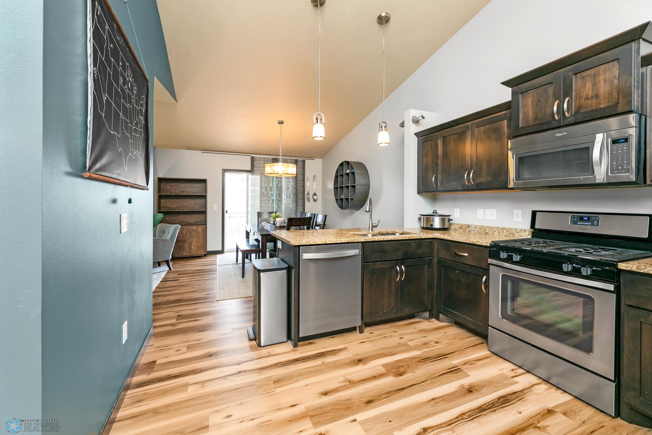 Kitchen view 1(laminate floors)