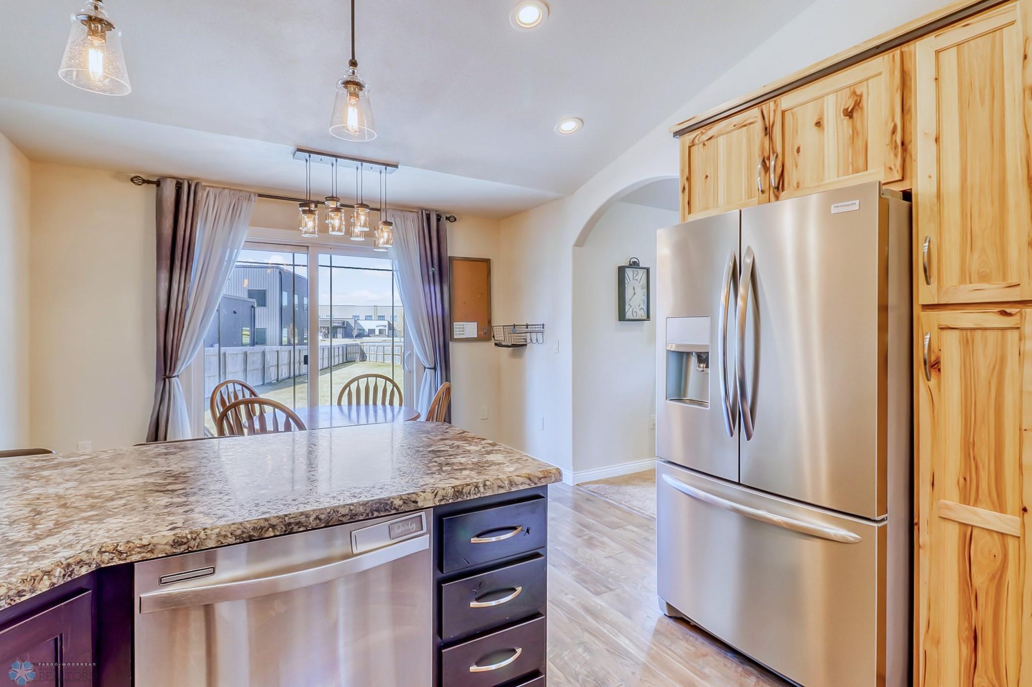 9Kitchen1_4.jpg