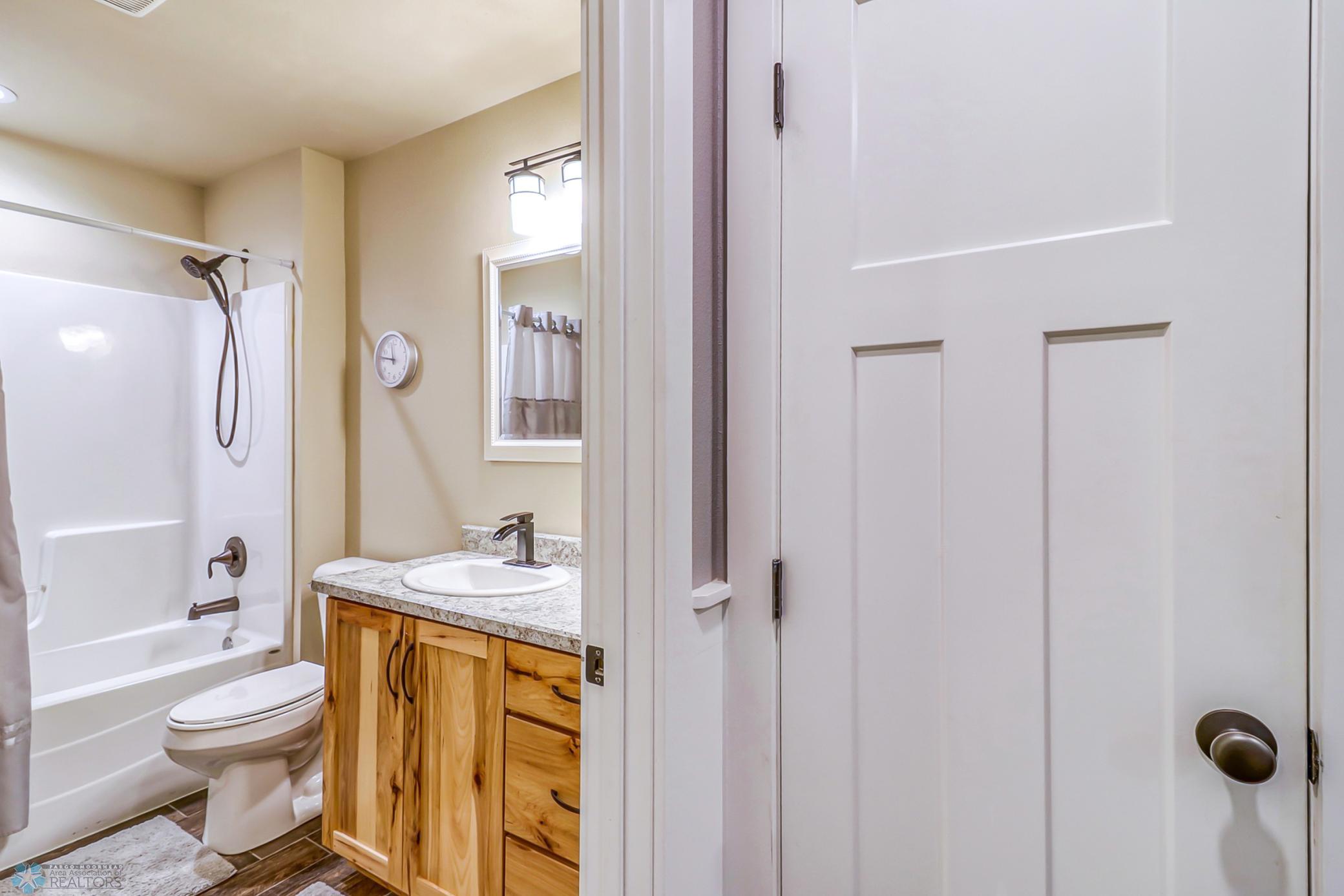 17Basement Bathroom1_1.jpg