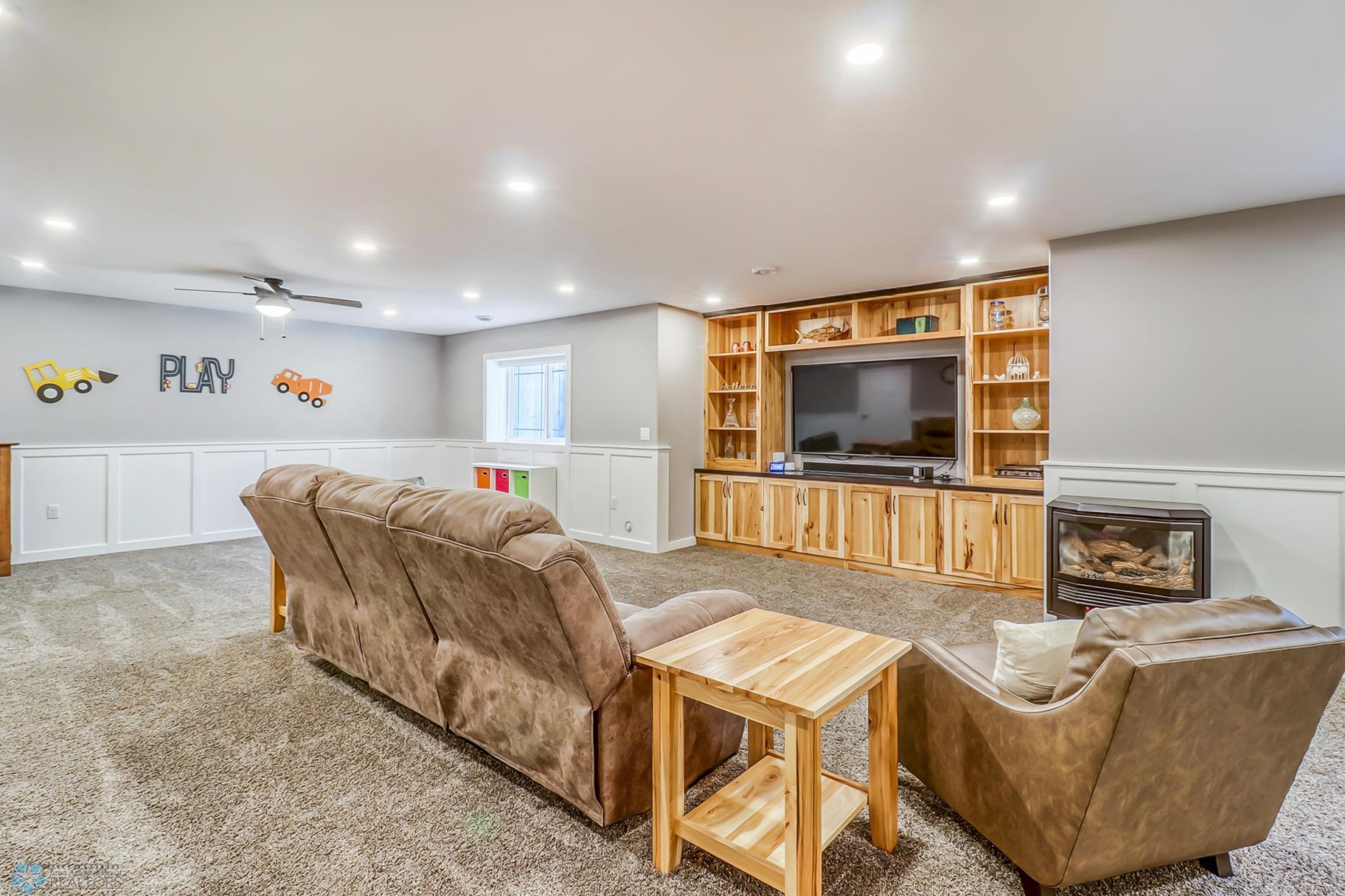 15Basement1_1.jpg