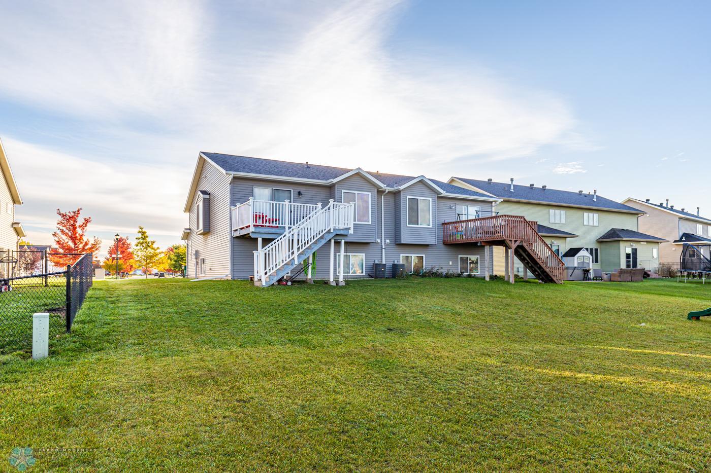 Exterior-6.jpg