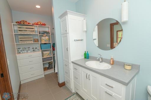 3334 S 69th Street, Grand Forks, ND 58203