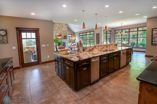 3334 S 69th Street, Grand Forks, ND 58203