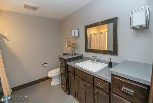 3334 S 69th Street, Grand Forks, ND 58203