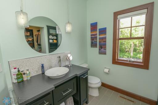 3334 S 69th Street, Grand Forks, ND 58203