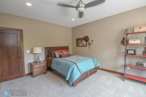 3334 S 69th Street, Grand Forks, ND 58203