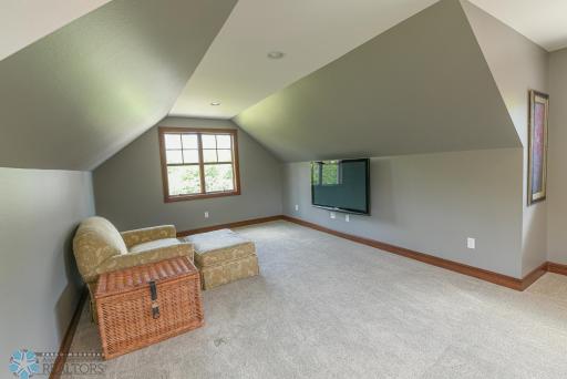 3334 S 69th Street, Grand Forks, ND 58203