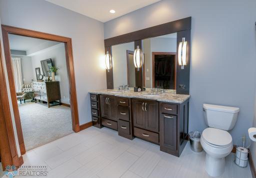 3334 S 69th Street, Grand Forks, ND 58203