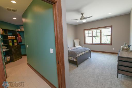 3334 S 69th Street, Grand Forks, ND 58203