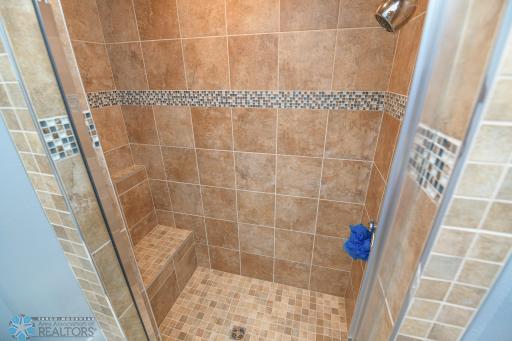 3334 S 69th Street, Grand Forks, ND 58203