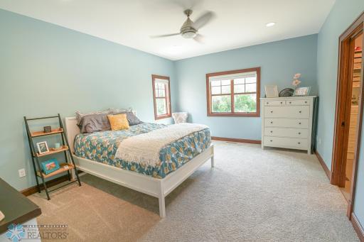 3334 S 69th Street, Grand Forks, ND 58203