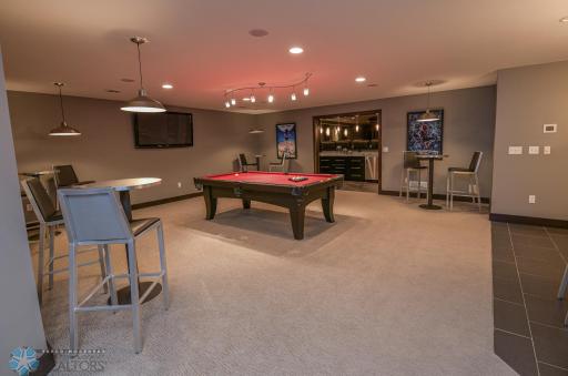 3334 S 69th Street, Grand Forks, ND 58203