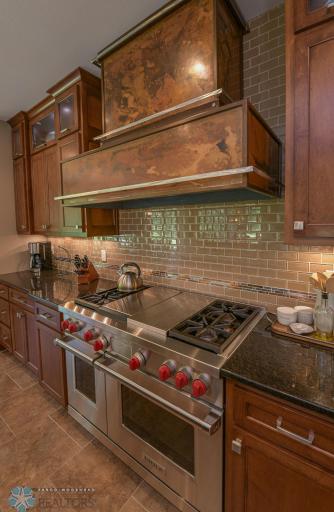 3334 S 69th Street, Grand Forks, ND 58203