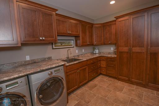 3334 S 69th Street, Grand Forks, ND 58203