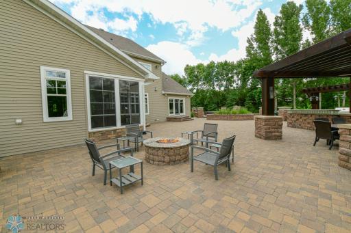3334 S 69th Street, Grand Forks, ND 58203