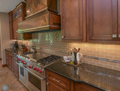 3334 S 69th Street, Grand Forks, ND 58203
