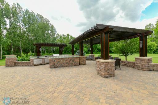 3334 S 69th Street, Grand Forks, ND 58203