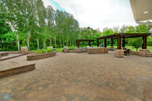 3334 S 69th Street, Grand Forks, ND 58203