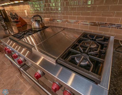 3334 S 69th Street, Grand Forks, ND 58203