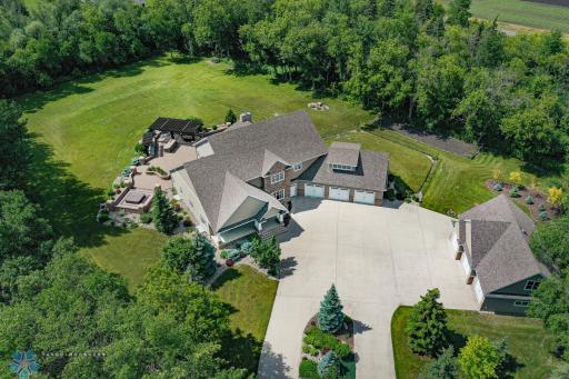3334 S 69th Street, Grand Forks, ND 58203