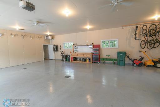 3334 S 69th Street, Grand Forks, ND 58203
