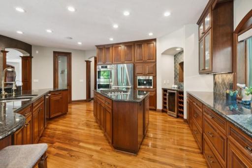 14_6860CenturyLane_177004_Kitchen_Small.jpg