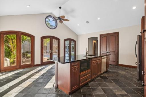 41_6860CenturyLane_214_Location14_Small.jpg