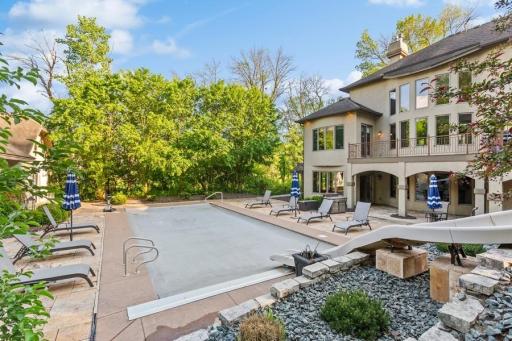 30_6860CenturyLane_59002_RearView_Small.jpg