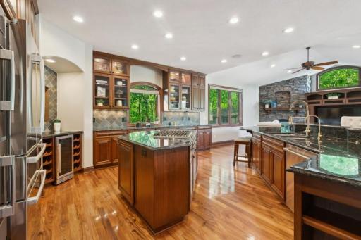 6860 Century Lane, Prior Lake, MN 55372