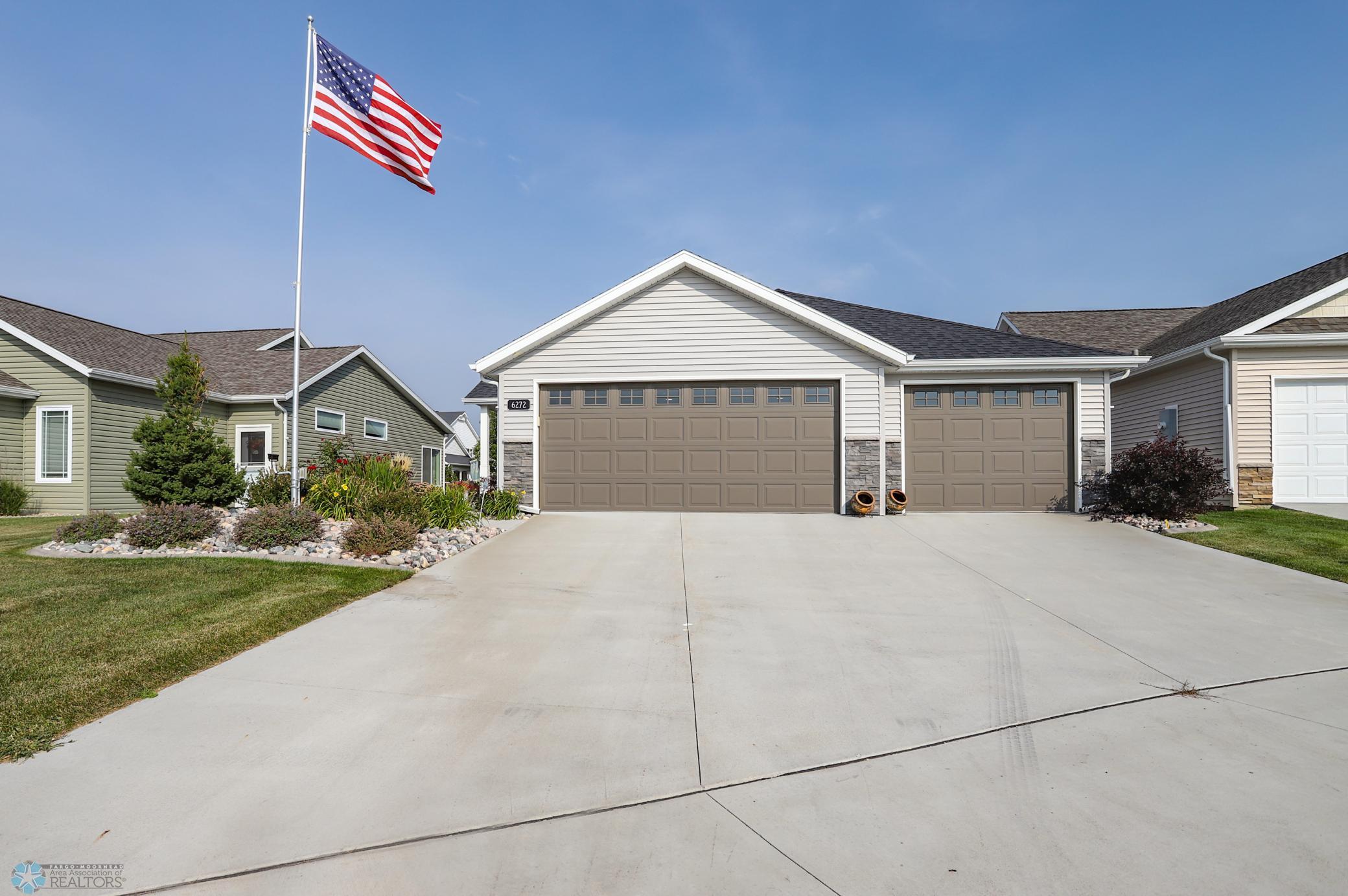 Front exterior - Summer