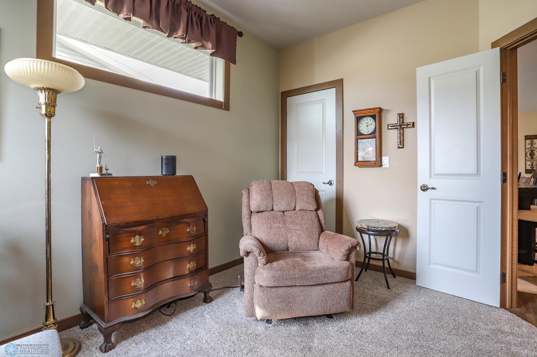Den/Office/3rd bedroom