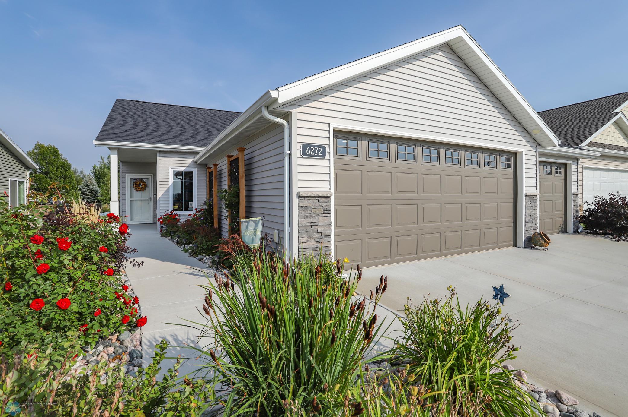 Front exterior - Summer