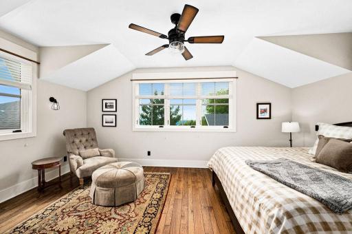 ...with ceiling built around house peaks...