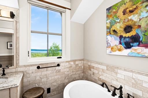 86890 Oak Ridge Heights Road, Bayfield, WI 54814