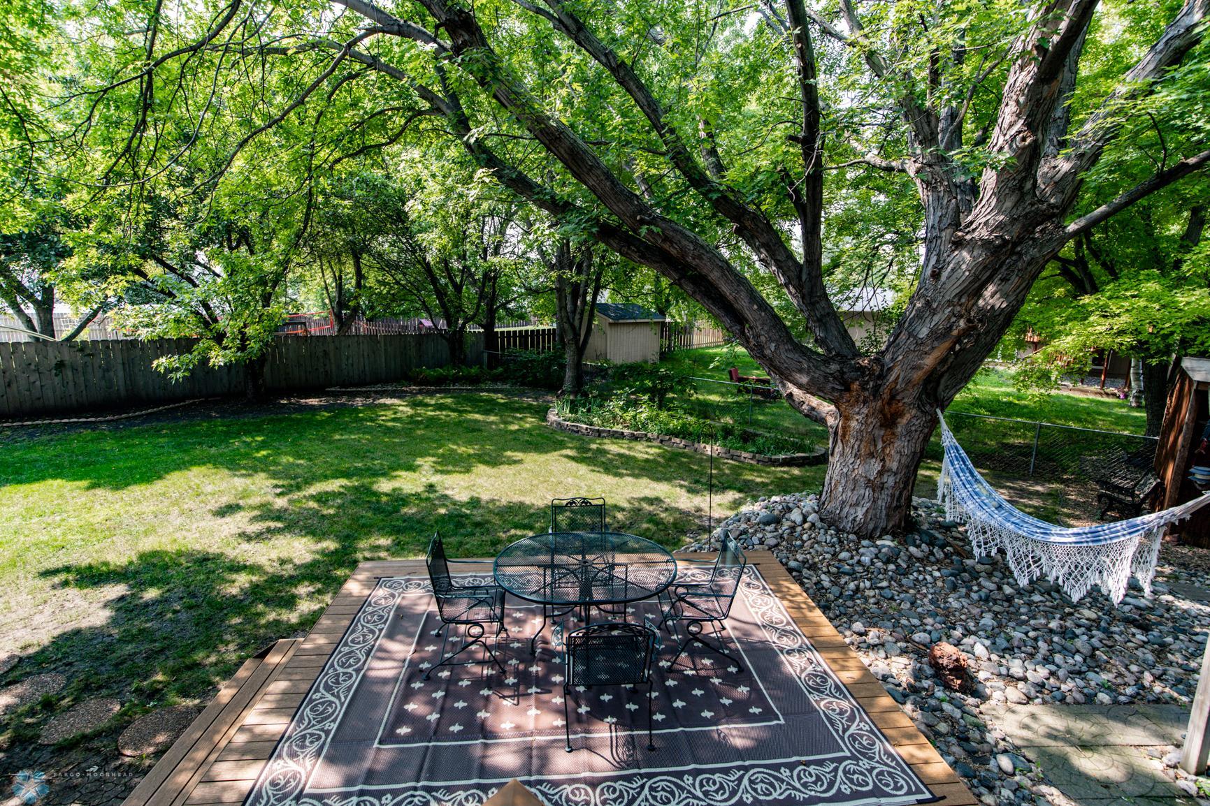 Deck/backyard
