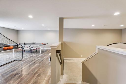 7624 Glen Alcove, Woodbury, MN 55129