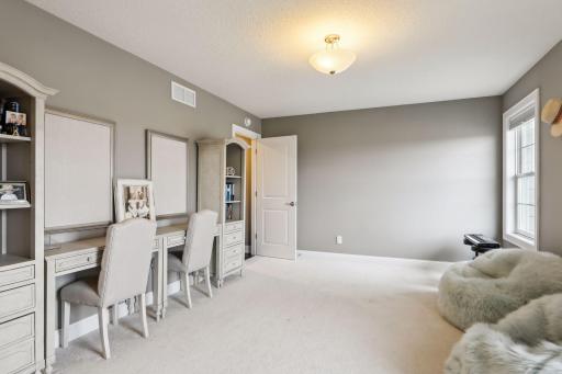 7624 Glen Alcove, Woodbury, MN 55129