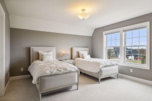 7624 Glen Alcove, Woodbury, MN 55129
