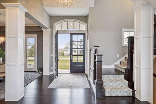 7624 Glen Alcove, Woodbury, MN 55129